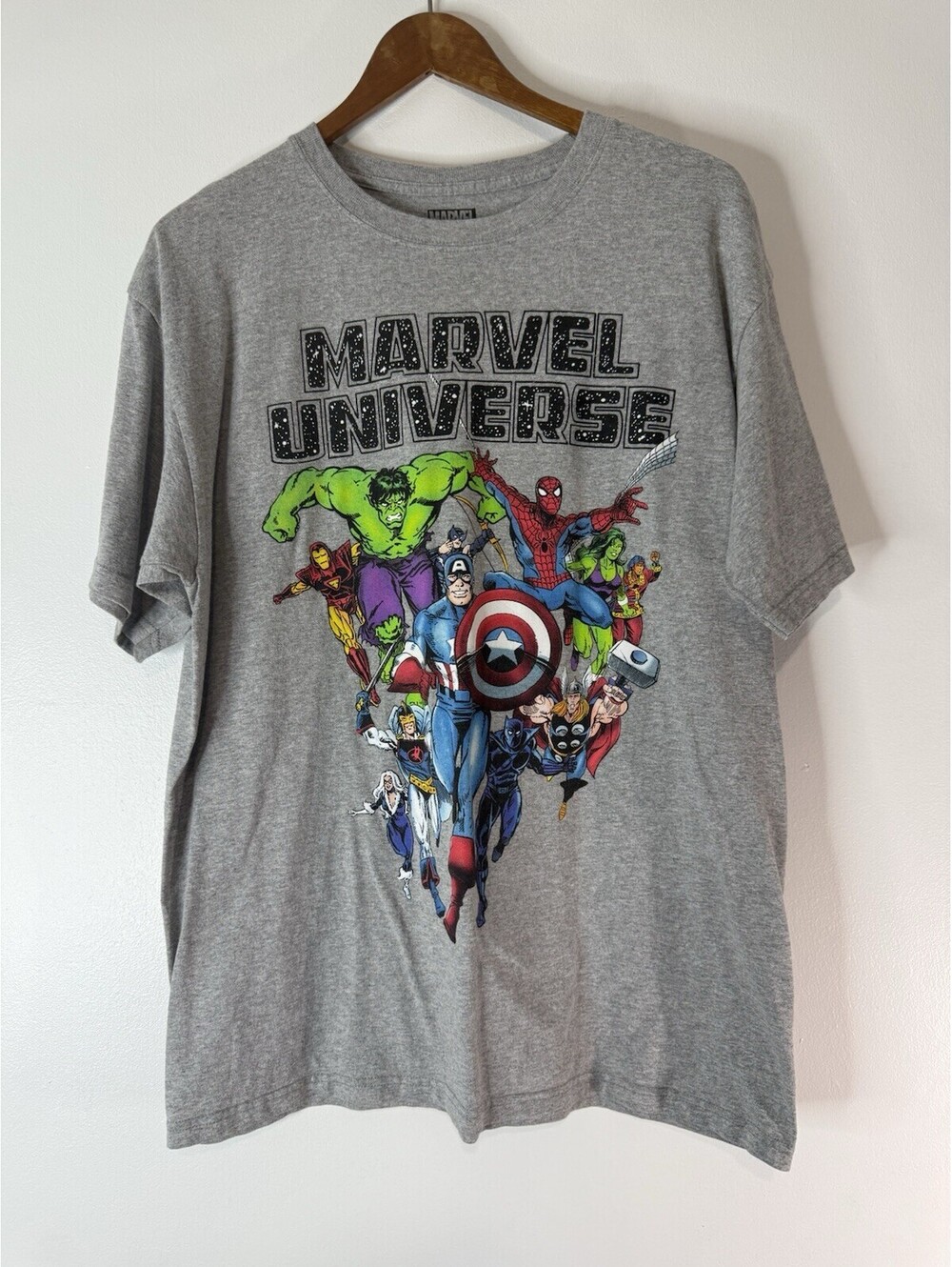 Marvel Universe Men's Grey Tshirt Size XL Hulk Iron Man Captain America